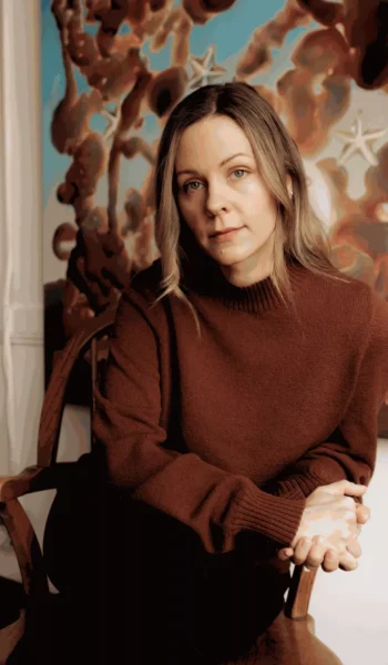 Timothy Taylor announces representation of Lauren Satlowski.